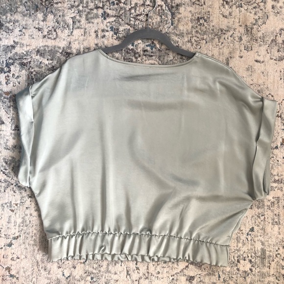 Dynamite Ava Satin Bubble T-shirt - Picture 3 of 6